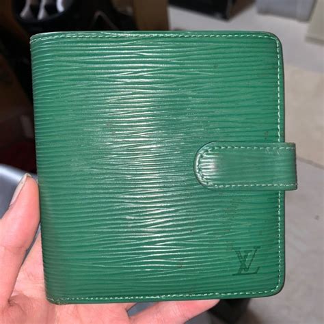 louis vuitton wallet green inside